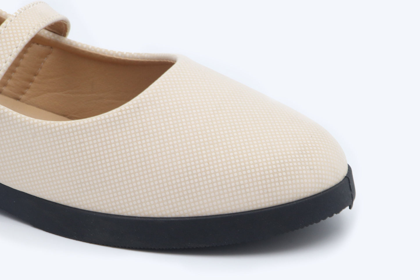Cream Gleam Shoes