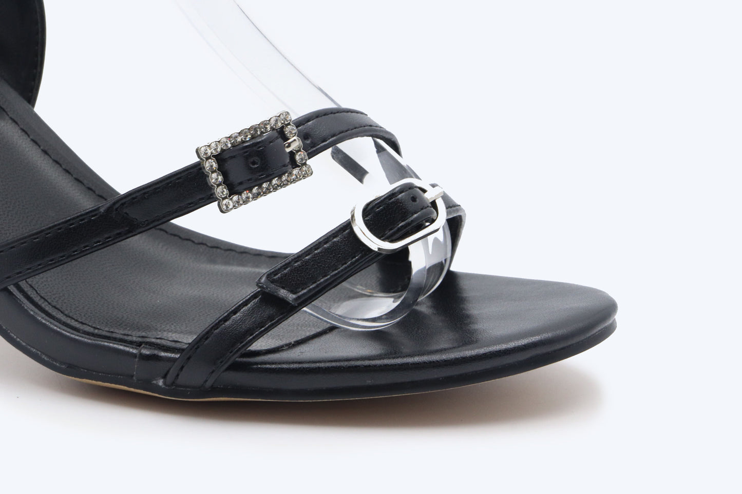 Black Buckle Gleam Heel