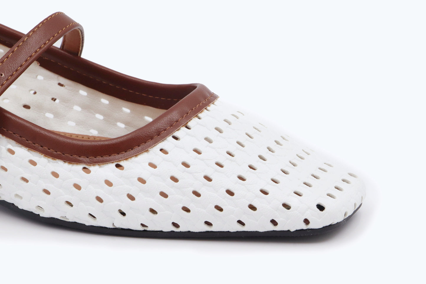 White Lace Lite Flat