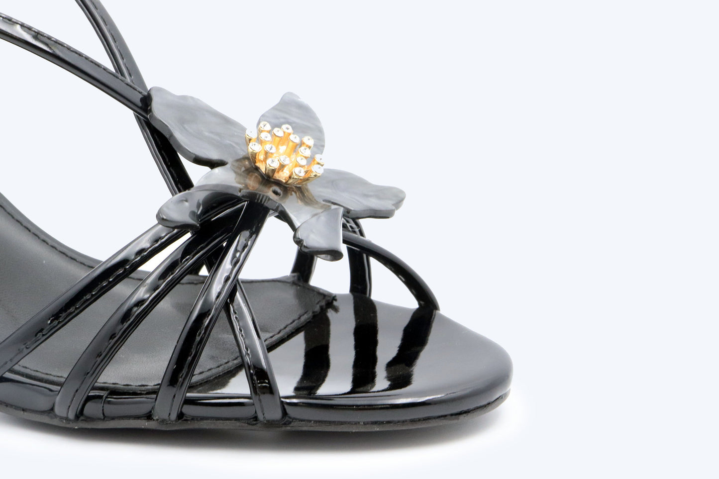 Black Flower Kiss Heel