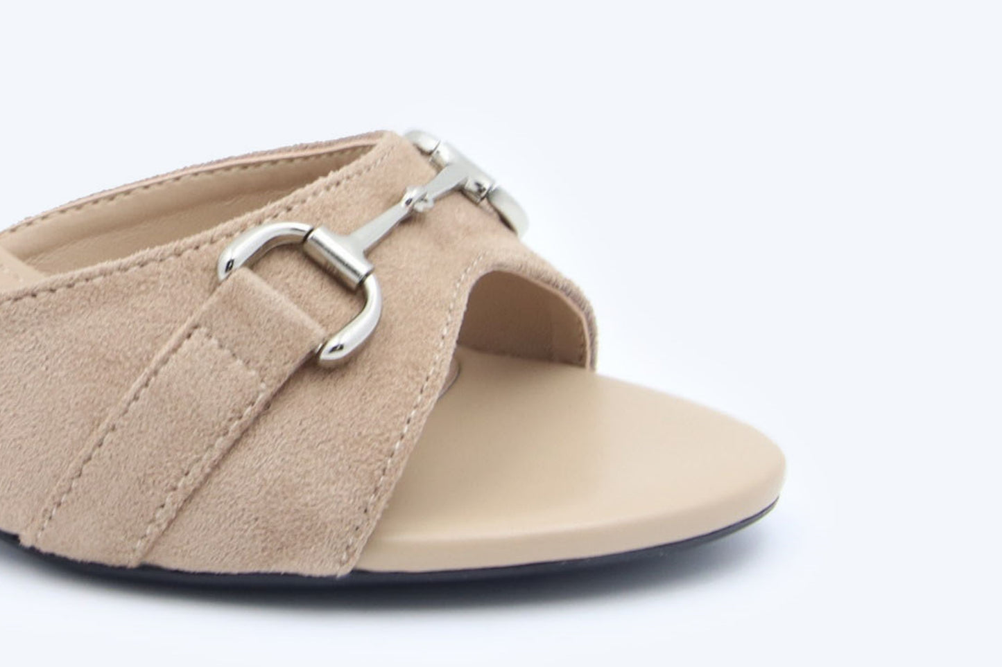 Nude Elegant Strand Sandal