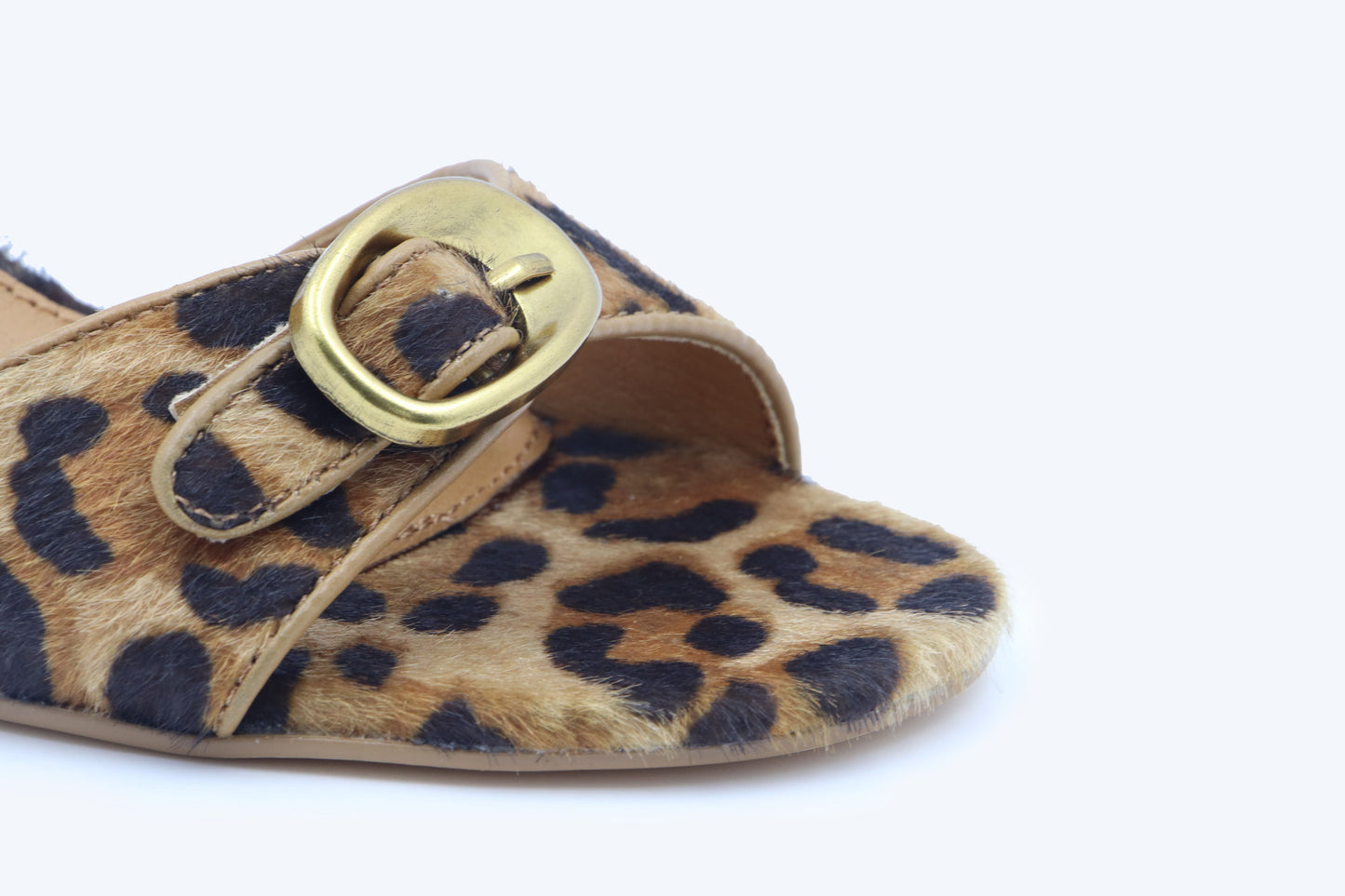 Leopard Buckle Gleam Heel