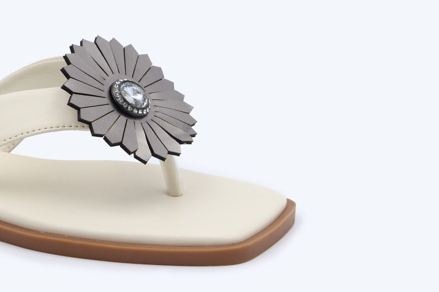 White SunFlower Flat