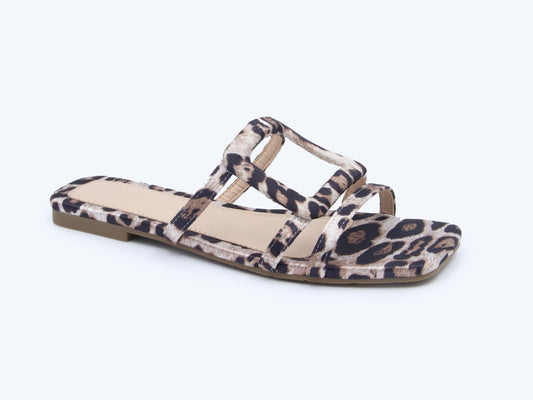 Grey Leopard Loop Flat