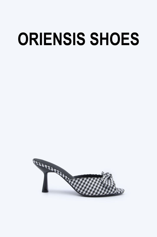 Black Square Twist Sandal