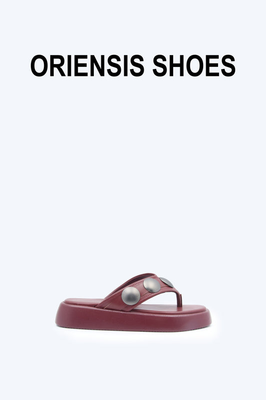 WineRed Daisy Charm Flat