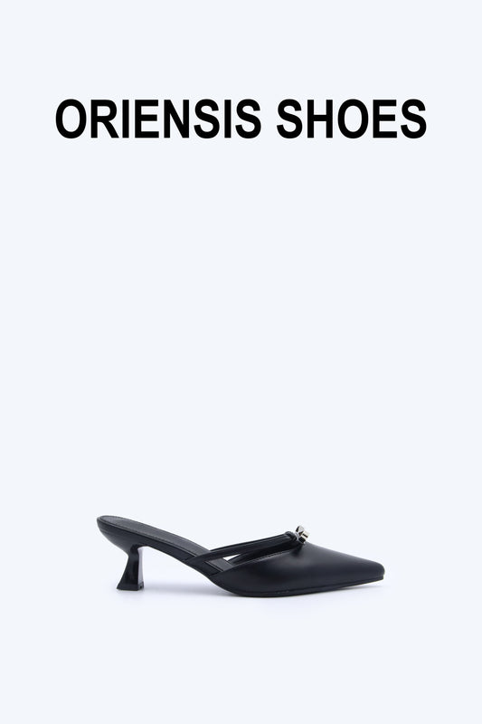 Black Sleek Pointed Sandal