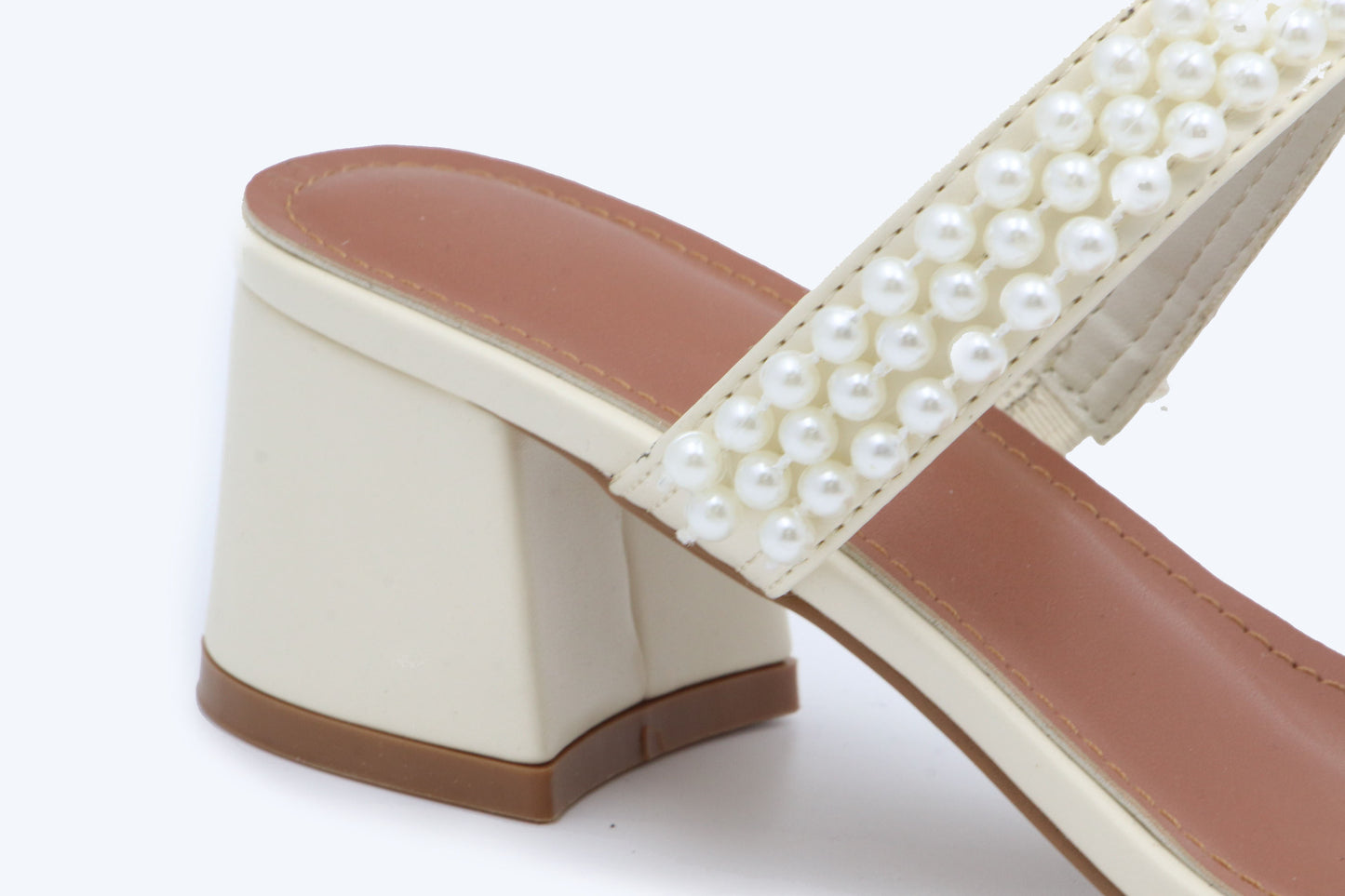 White Elegant Strand Sandal